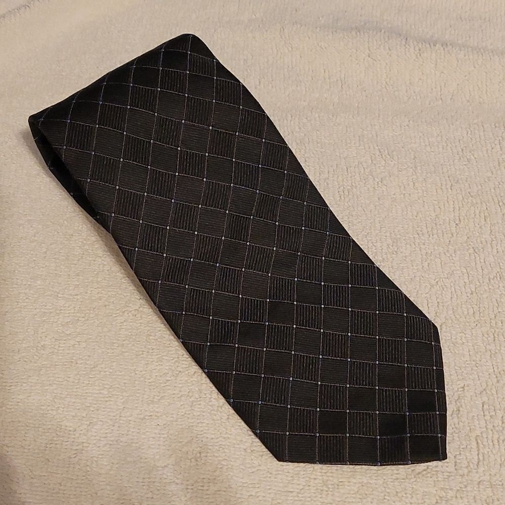 Roundtree‎ & Yorke all silk tie